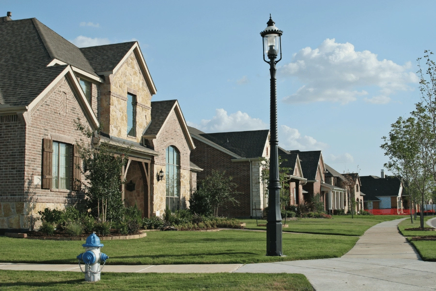 beautiful and safe neighborhood full of larger single-family homes